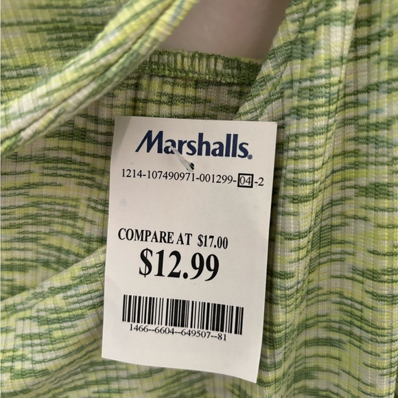 Green front cut out dress - Picture 7 of 7